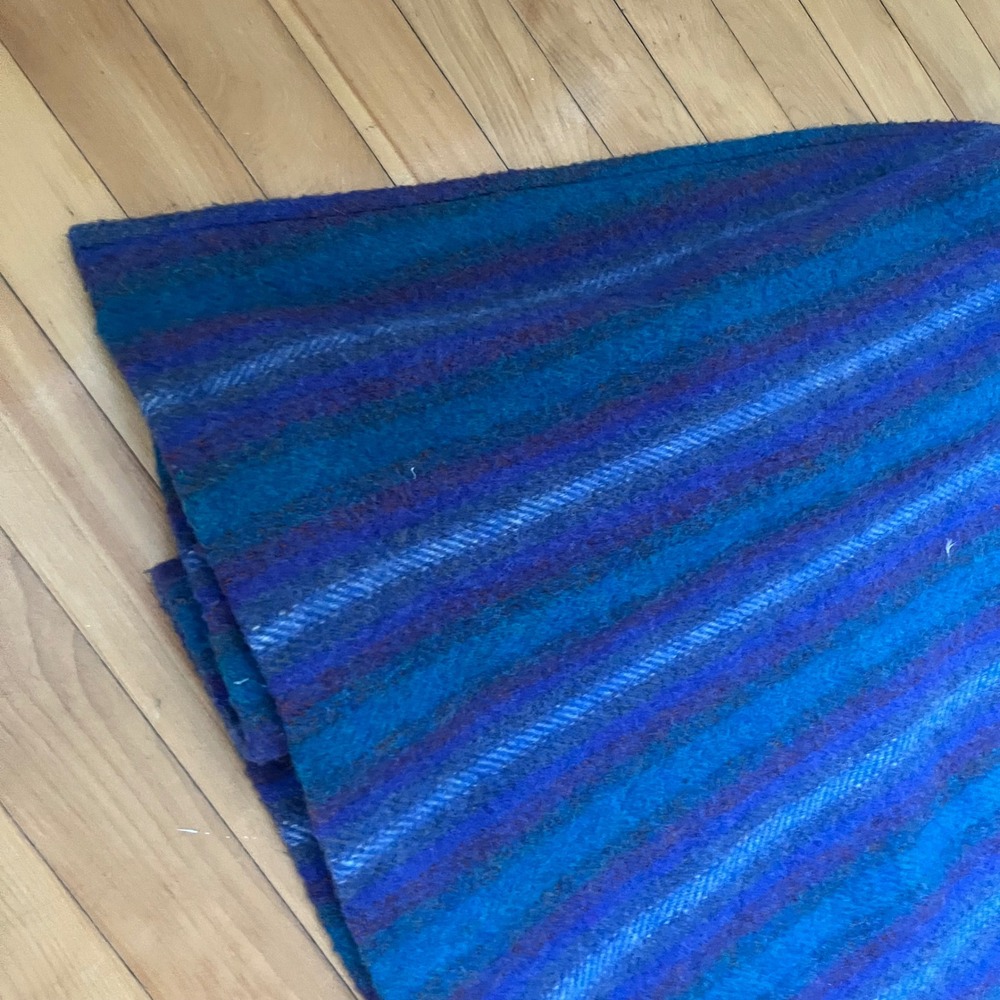 Vintage Hourihan Irish Pure Wool Striped Cape Blue Purple Button Made in Ireland - Picture 4 of 13